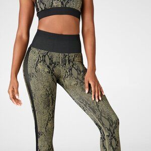 Fabletics Seamless Snakeskin Set Green Reptilia Leggings Medium Top Small